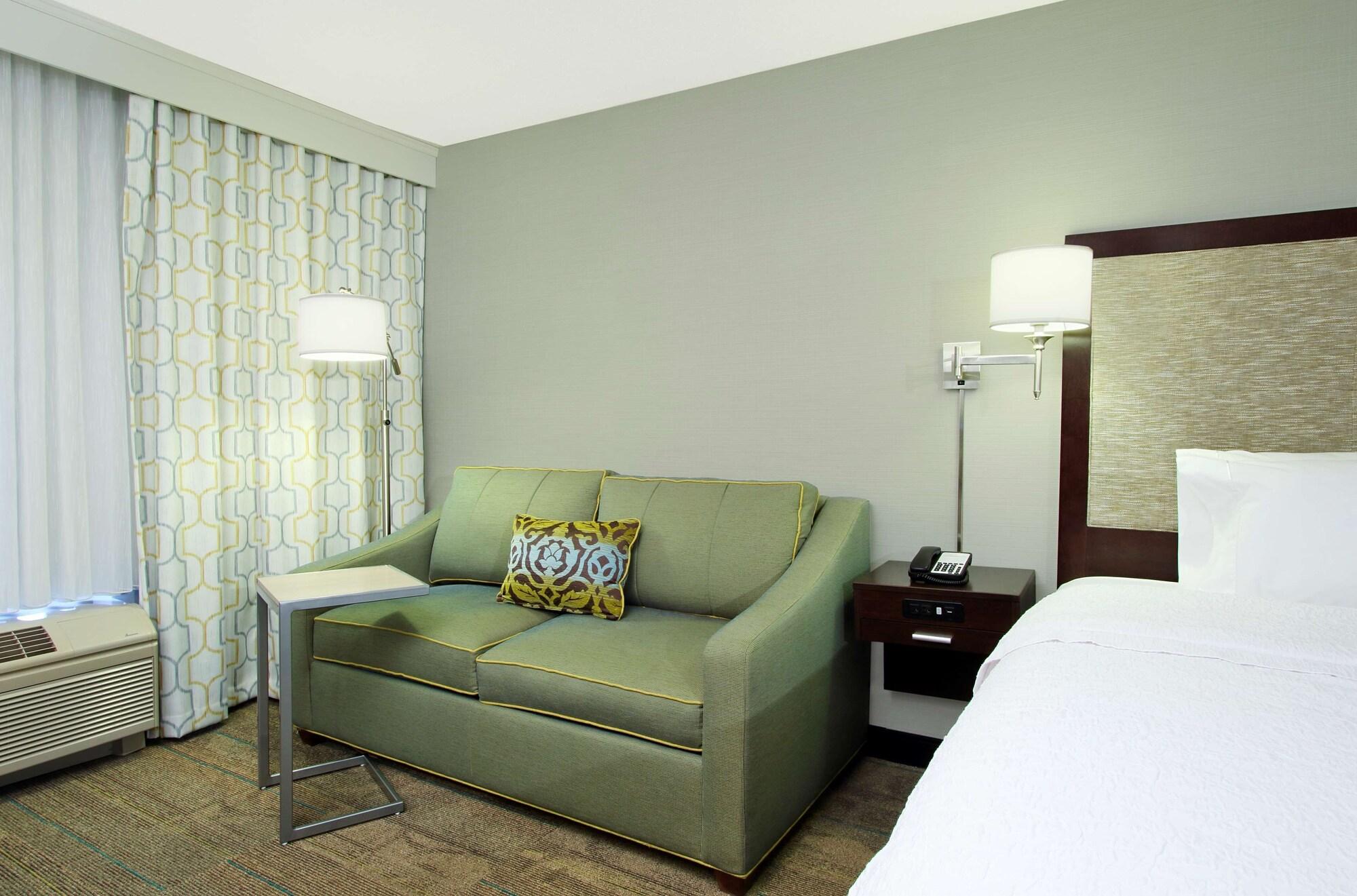 Hampton Inn & Suites Columbus היליארד מראה חיצוני תמונה
