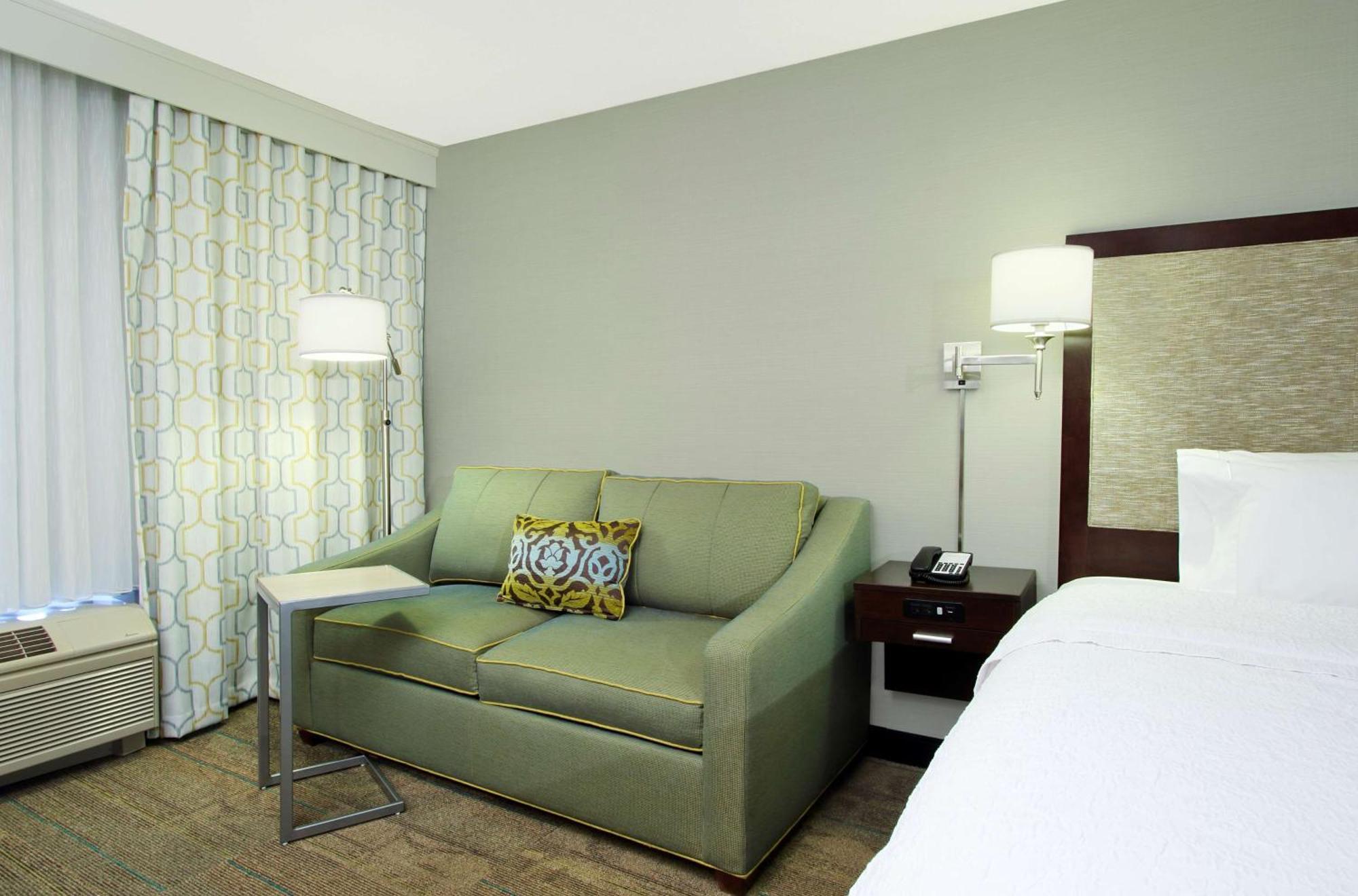 Hampton Inn & Suites Columbus היליארד מראה חיצוני תמונה
