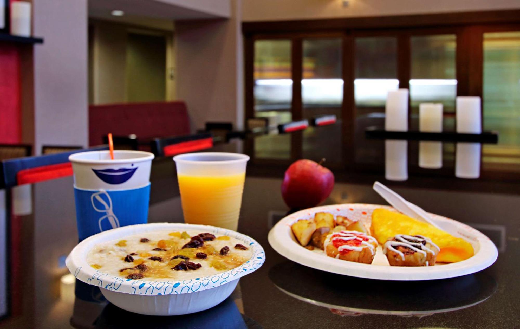 Hampton Inn & Suites Columbus היליארד מראה חיצוני תמונה