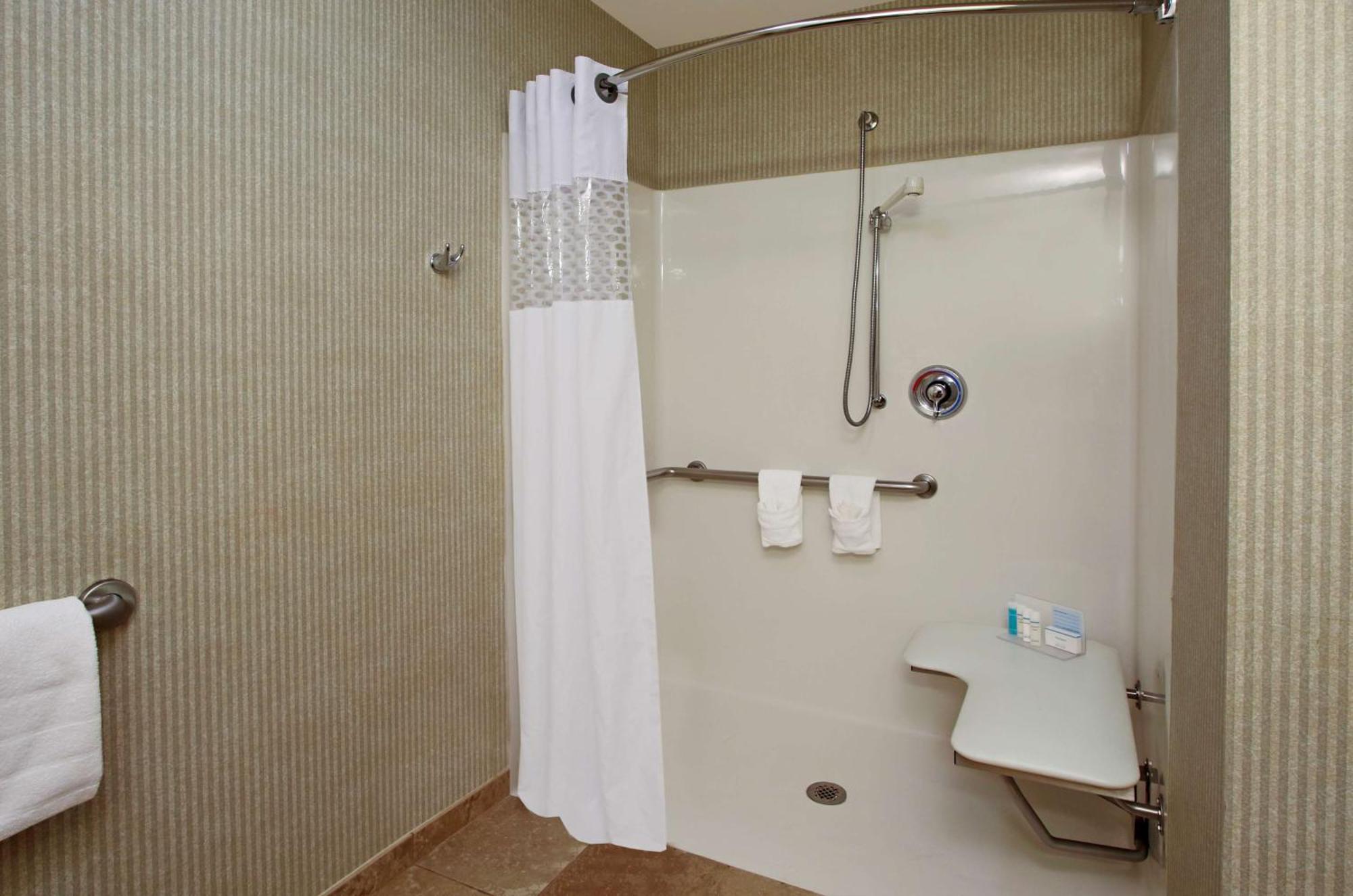 Hampton Inn & Suites Columbus היליארד מראה חיצוני תמונה