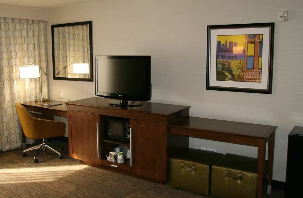 Hampton Inn & Suites Columbus היליארד מראה חיצוני תמונה